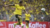 5. Jadon Sancho (Borussia Dortmund) - Sancho bisa menjadi pemain sayap kanan Mancherster United, Sancho tercatat telah menyumbangkan 12 gol dan 13 assist untuk Dortmund sepanjang musim 2019-2020.(AFP/Ina Fassbender)