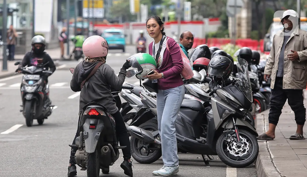 Chief of Public Affairs Grab Indonesia, Tirza R. Munusamy mengatakan layanan Grab akan tetap beroperasi seperti biasa. (Liputan6.com/Angga Yuniar)