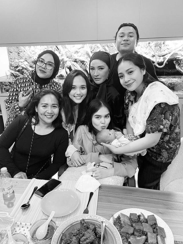 Laura Anna dalam kenangan. (Foto: Instagram @raffinagita1717)