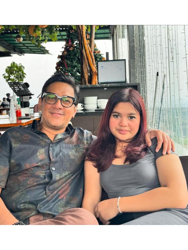 6 Potret Transformasi Kebersamaan Andre Taulani dan Putrinya, Bikin Pangling