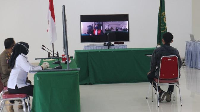 Keluhan PKL di Malang Kena Denda Karena Langgar Aturan PPKM Darurat - Vimarsana News