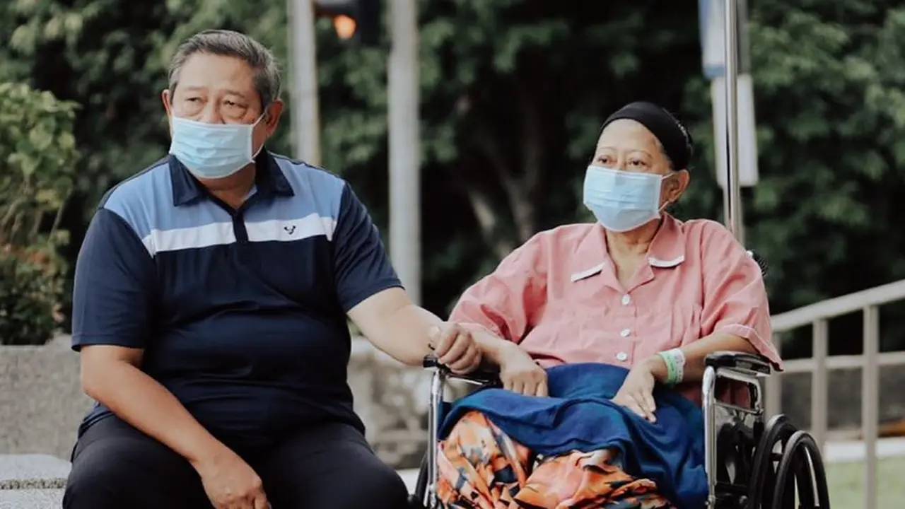 [Fimela] Ani Yudhoyono