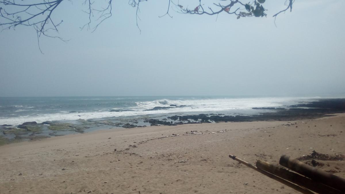 6 Hal yang Harus Dilakukan Wisatawan Saat Liburan ke Pantai Selatan