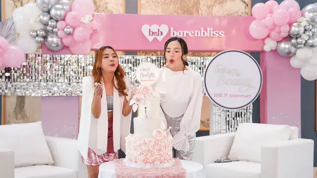 Barenbliss Melintasi Tiga Era Kecantikan untuk rayakan tiga tahun di Indonesia