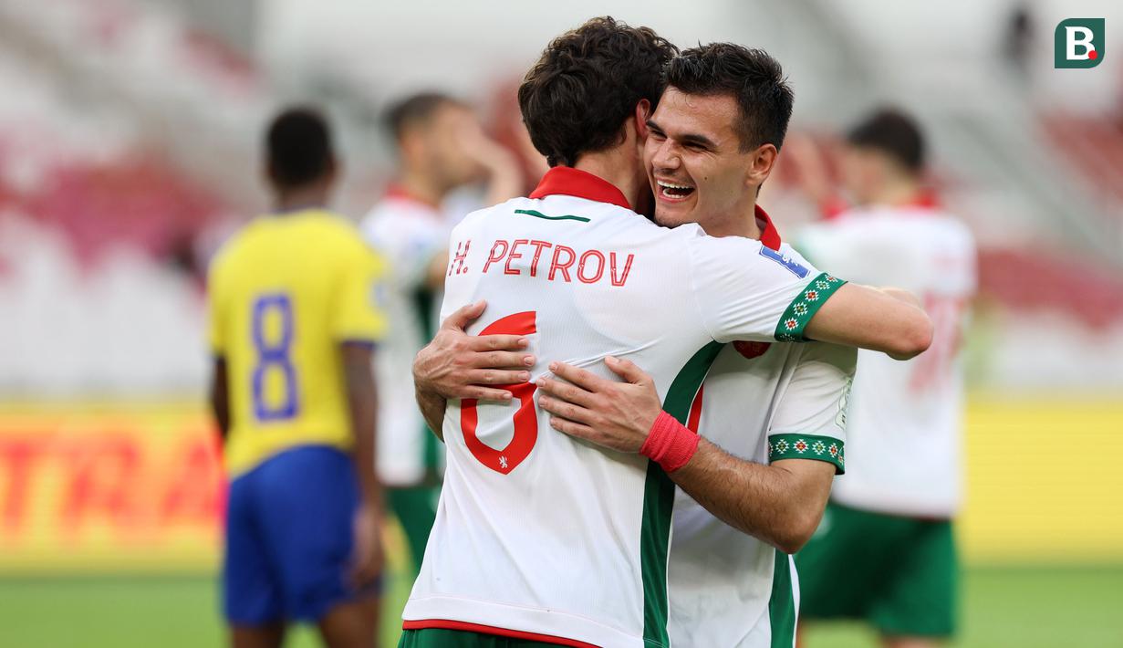 Sejumlah pemain Bulgaria merayakan kemenangan timnya atas Kepulauan Solomon dalam laga semifinal FIFA Series 2026 di Stadion Utama Gelora Bung Karno (SUGBK), Senayan, Jakarta, Jumat (27/03/2026). (Bola.com/M Iqbal Ichsan)