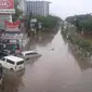 Banjir Bandung mulai surut karena kondisi topografi yang miring. (Liputan6.com/Aditya Prakasa)