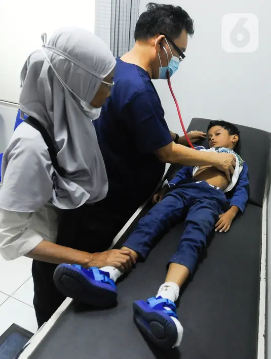 <p>ISPA dapat dicegah dengan beberapa cara. Hal sederhana yang bisa dilakukan adalah dengan sering mencuci tangan dengan bersih, terlebih setelah beraktivitas di tempat umum. (merdeka.com/Arie Basuki)</p>