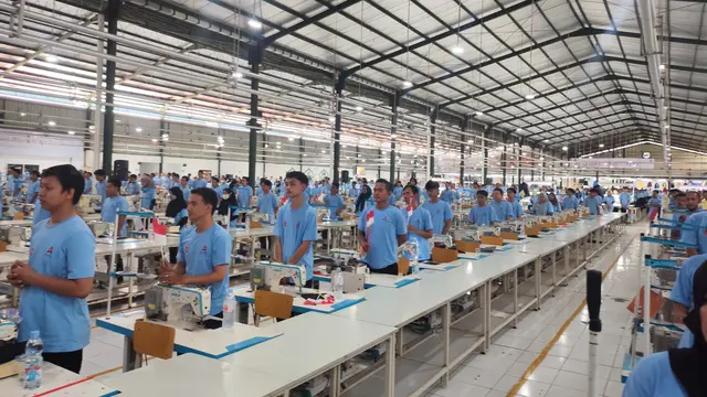 Karyawan PT Wong Hang Bersaudara