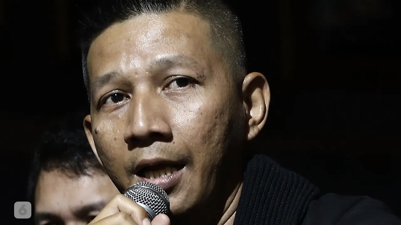 [Bintang] Jarang Main dengan Ungu, Rowman Pilih Musik EDM