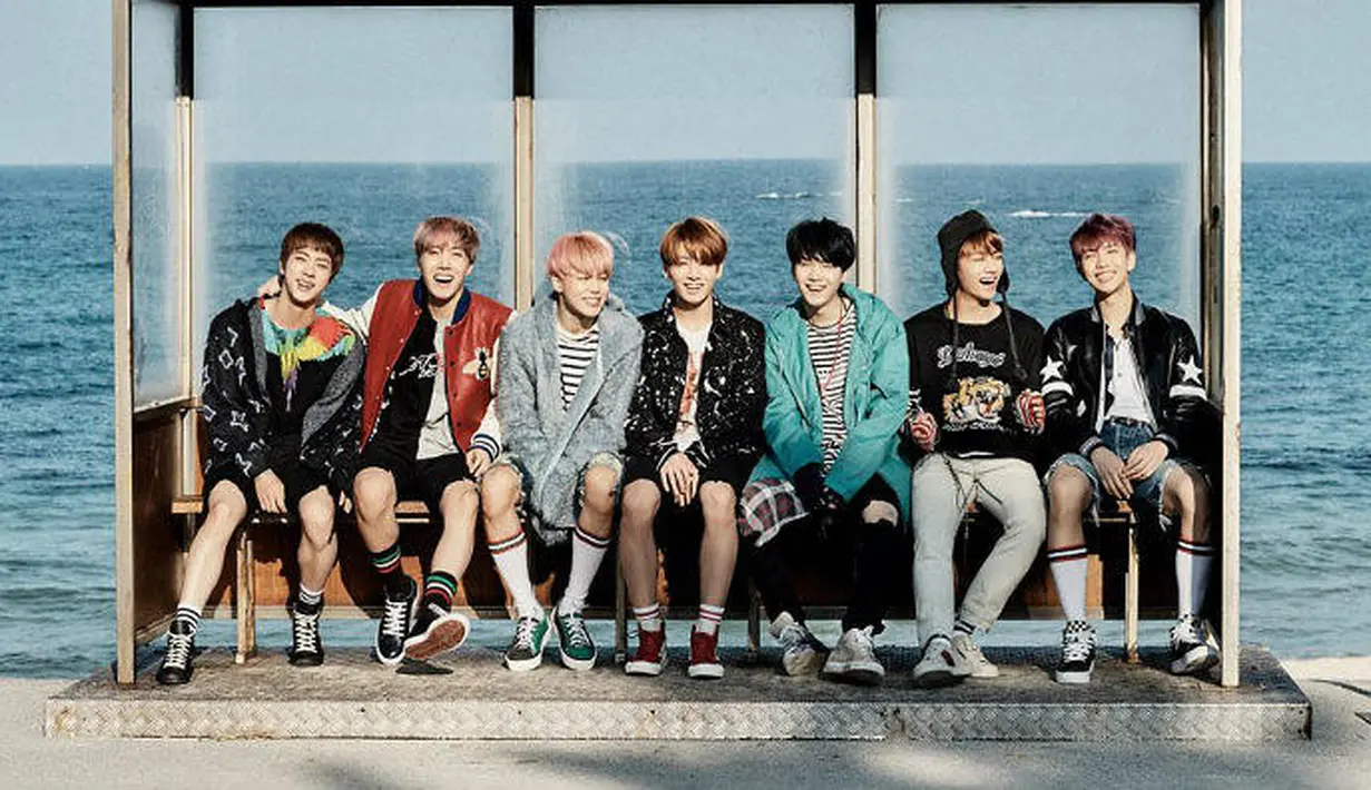 Baginya menjadi kepuasan tersendiri ketika musik BTS didengar dan dinikmati oleh banyak orang, walaupun mereka bernyanyi dengan bahasa yang  berbeda. (Foto: Soompi.com)