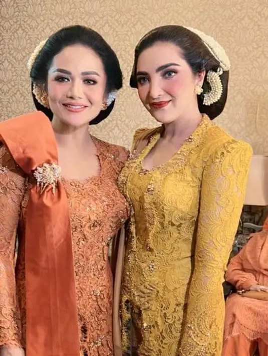 (Instagram/krisdayantilemos)