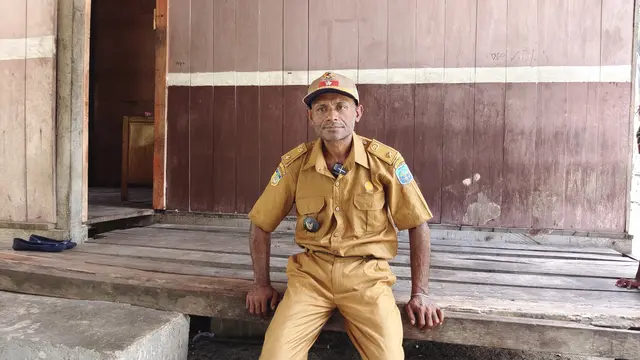 Kepala Desa Mapia, Cendra Arius Mnsen