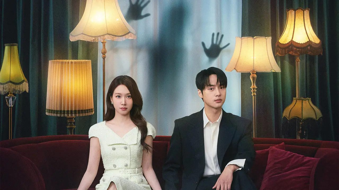 Park Eun Bin, Yang Se Jong, dan Ong Seoung Wu dalam drakor Spooky In Love. (dok tvN via Soompi)