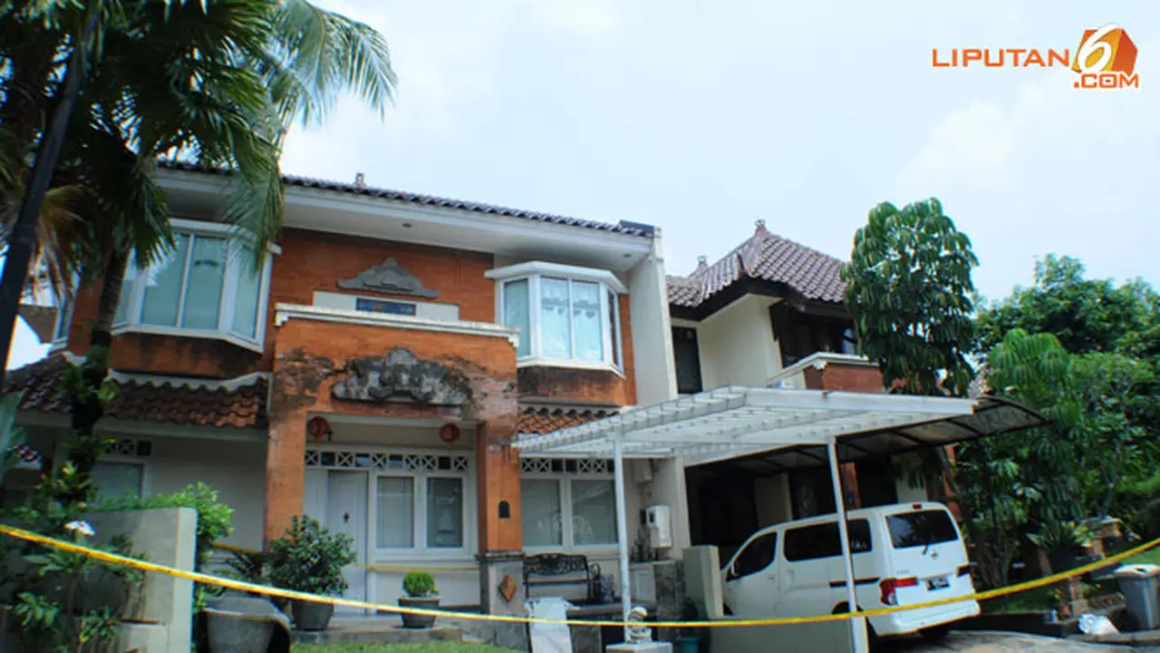 olah-tkp-ledakan-130927c.jpg