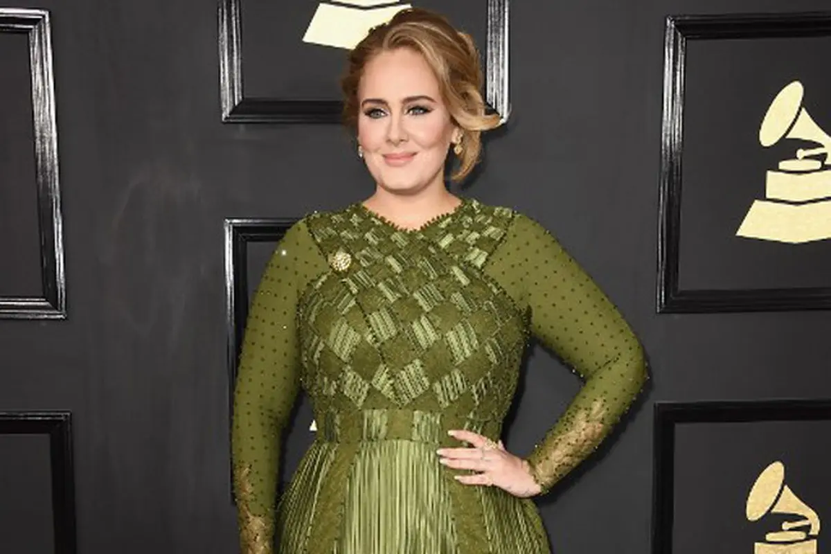 [Bintang] Adele