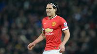 4. Radamel Falcao – Pemain asal Kolombia ini merupakan striker yang terkenal tajam dan mematikan di depan gawang saat berseragam Porto dan Atletico Madrid. Namun sayang dia gagal total saat pindah ke Manchester United. (AFP/Oli Scarff)