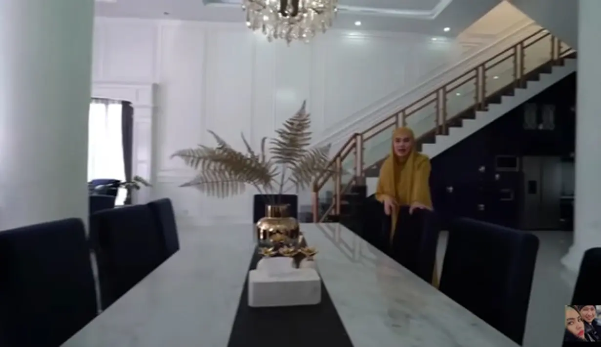 Rumah Kartika Putri dan Habib Usman (Youtube/Kartika Putri Official)