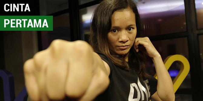 VIDEO: Petarung MMA Wanita Indonesia Ini Bicara Soal Cinta Pertama dan Rok