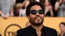 Lenny Kravitz adalah salah satu musisi yang seharusnya tampil menghibur penggemarnya pada Kamis 26 Maret 2015, di Istora Senayan, Jakarta. Namun konser pertama di Indonesia itu batal digelar. (Frazer Harrison/Getty Images/AFP)