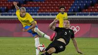 Richarlison. Striker Brasil berusia 24 tahun yang saat ini memperkuat Everton sejak 3 musim lalu ini telah mencetak 5 gol. Tiga gol dicetaknya saat mengalahkan Jerman 4-2 dan 2 gol saat mengalahkan Arab Saudi 3-1. (Foto: AP/Kiichiro Sato)