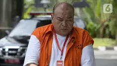 Pemilik Grup Dempo Muhammad Yamin Kahar penyuap Bupati Solok Selatan, Muzni Zakaria akan menjalani pemeriksaan di Gedung KPK, Jakarta, Senin (17/2/2020). Kahar diperiksa sebagai tersangka terkait suap proyek Jembatan dan pembangunan Masjid Solok senilai Rp 69,8 miliar. (merdeka.com/Dwi Narwoko)