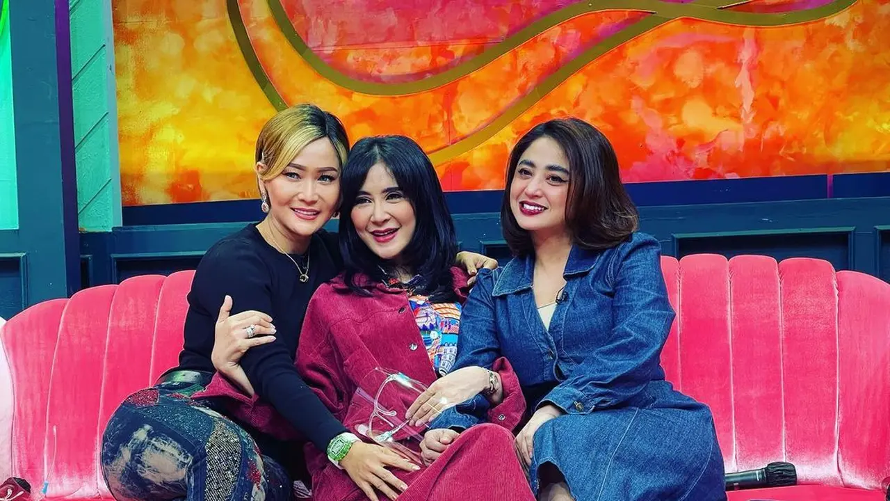 Inul Daratista, Uut Permatasari dan Dewi Perssik