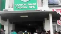Segmen 2: Antre e-KTP hingga Kenaikan Tunjangan Anggota DPRD