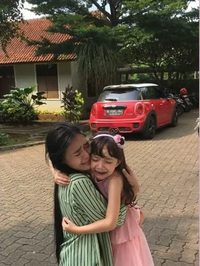 Jadi Ibu Tiri di Sinetron, Ini 6 Potret Amanda Manopo yang Penuh Totalitas