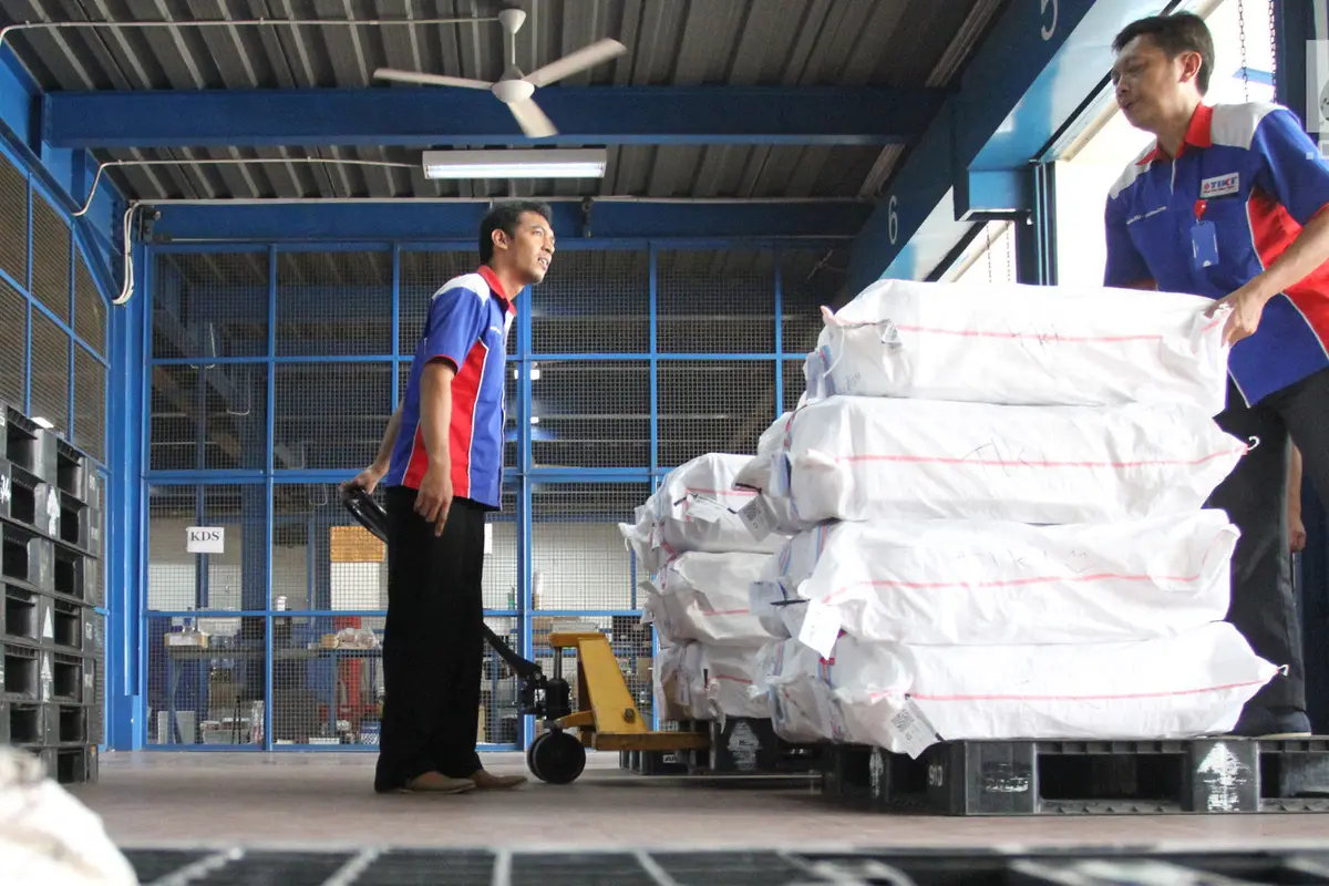 20170519-Peningkatan Pengiriman Logistik Jelang Ramadan-Angga