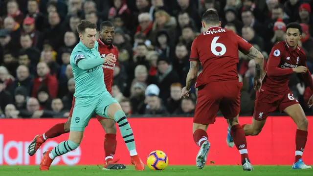 Firmino Hattrick, Liverpool Permalukan Arsenal  5-1 di Anfield