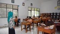 Tetap Semangat, Para Siswa, Guru, dan Sekolah Kompak Hadapi Tantangan Belajar di Masa Pandemi (sub 3)