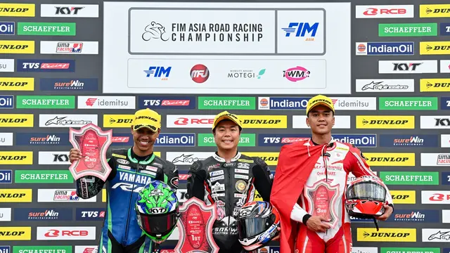 Herjun Atna Firdaus (Kanan)
