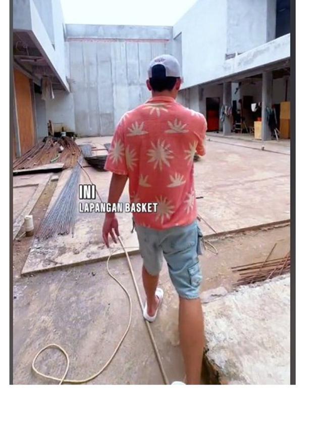7 Potret Proses Pembangunan Rumah Baru Denny Sumargo, Ada Lapangan Basket
