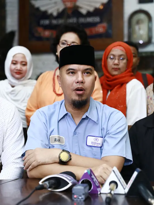 "Saya tahu waktu itu Ahok menolak jadi juru kampanyenya Prabowo. Dari situ saya tahu dia orang kurang ngajar, udah dibiayai sama Prabowo jadi Gubernur tiba-tiba dia nolak jadi jurkam. Dari situ saya mulai nggak suka," ujar Dhani. (Galih W. Satria)