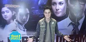 Baim Wong berperan menjadi anak Wulan Guritno dalam film Perfect Dream. 