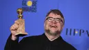 Del Toro sendiri pun sudah menyabet Golden Globe, Critics's Choice, Directors Guild Awards, dan British Academy Awards. (VOA News)