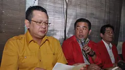 Ketua Fraksi Golkar Ade Komarudin menyebut Munas Golkar Jakarta yang diprakarsai oleh Presidium Penyelamat Partai Golkar berjalan inkonstitusional karena tidak sesuai aturan partai, Jakarta, Minggu (7/12/2014). (Liputan6.com/Miftahul Hayat)