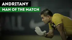 Penampilan Andritany Ardhiyasa pada laga Persib Bandung Vs Persija Jakarta layak mendapatkan gelar Man of The Match