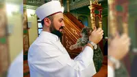 Sebuah masjid di Instanbul tiba-tiba menjadi perbincangan publik, khususnya para pengguna jejaring sosial. 
