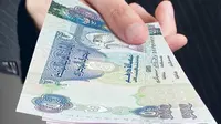 Hujan duit di Uni Emirat Arab pecahan 500 dirham atau setara Rp 1,8 juta!