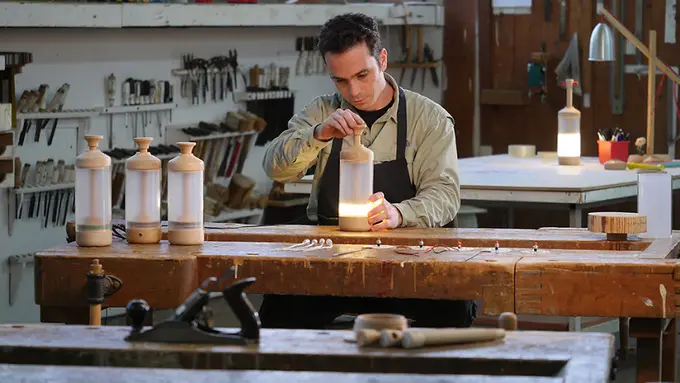 [Bintang] DiMO, Lampu Unik yang Bisa Diatur Sendiri Cahayanya