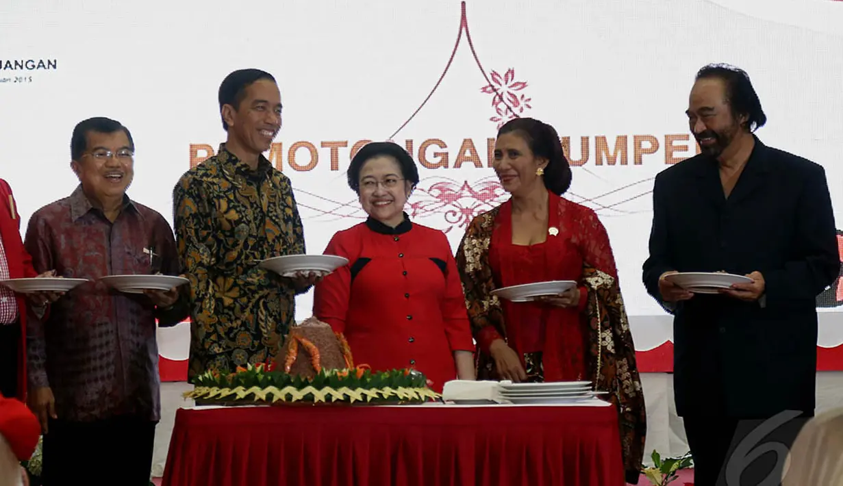 Perayaan HUT PDIP ke-42 dihadiri Presiden Joko Widodo, kader PDIP hadir, termasuk menteri Kabinet Indonesia Hebat, Jakarta, Sabtu (10/1/2015). (Liputan6.com/Johan Tallo) 