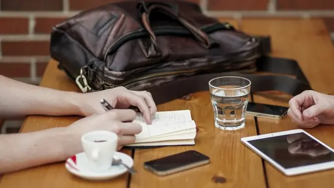 Kurangi kegiatan sosmed/copyright Pixabay.com