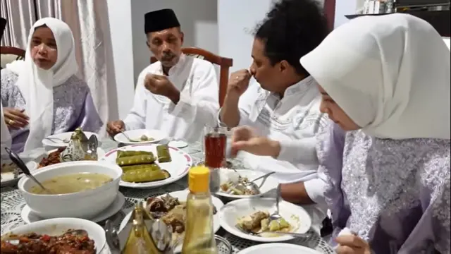 [Fimela] Arie Kriting dan Indah Permatasari