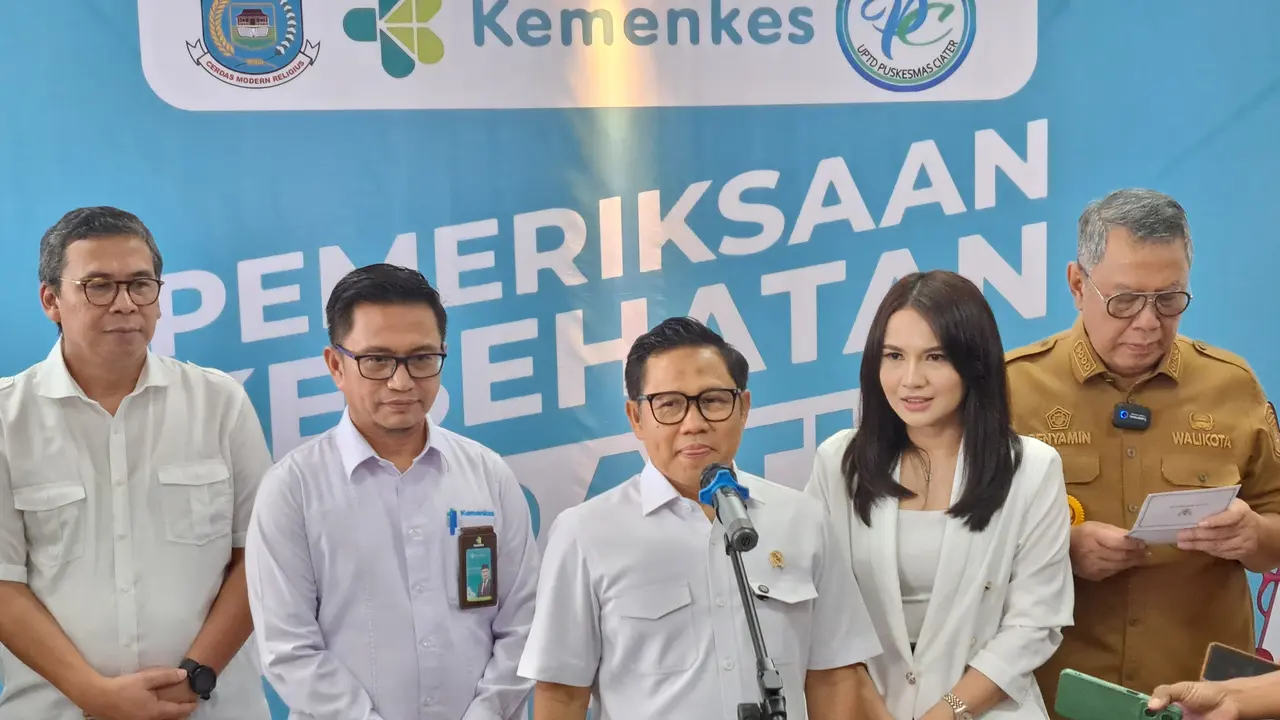 Tinjau Cek Kesehatan Gratis di Puskesmas Tangsel, Cak Imin: Ini Kado Ultah untuk Masyarakat