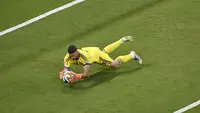 Kiper Spanyol Unai Simon Pecahkan Rekor Piala Dunia yang Bertahan 3 Dekade
