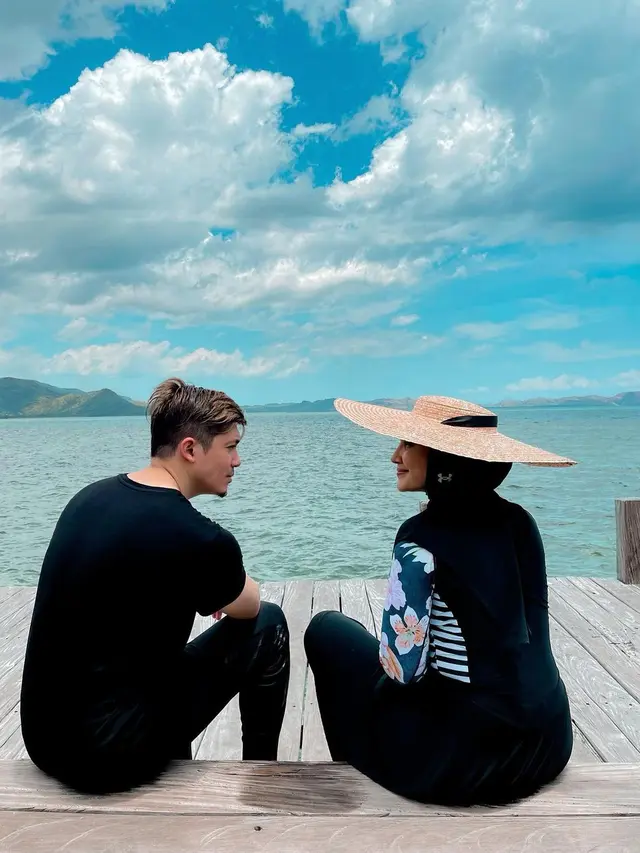 [Fimela] Zaskia Sungkar dan Irwansyah