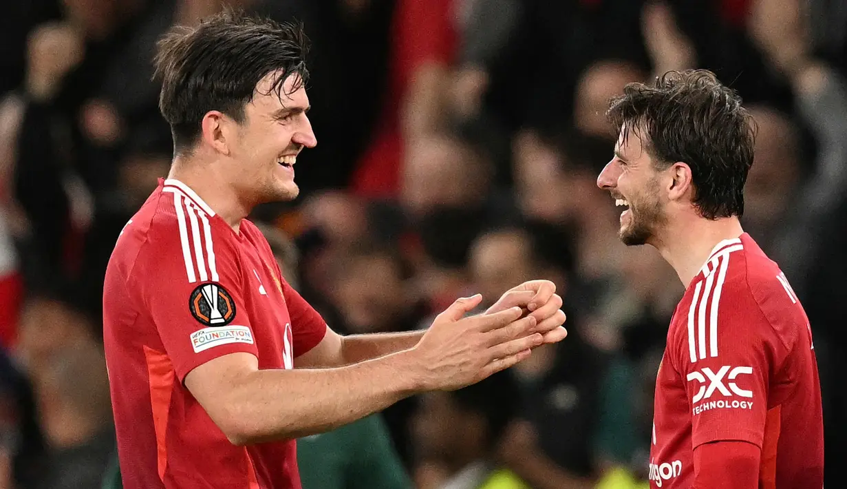 Gol kedua Mason Mount pada menit ke-90+1 menutup keunggulan Manchester United 4-1 atas Athletic Bilbao di leg kedua semifinal Liga Europa 2024/2025. (Oli SCARFF/AFP)