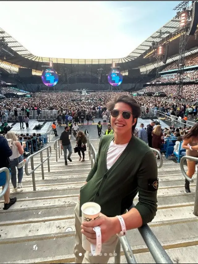 El Rumi nonton konser Coldplay di Manchester, Inggris (Foto: elelrumi)