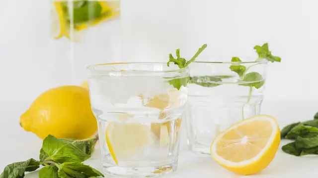 illustrasi lemon dan jahe (minuman detox)